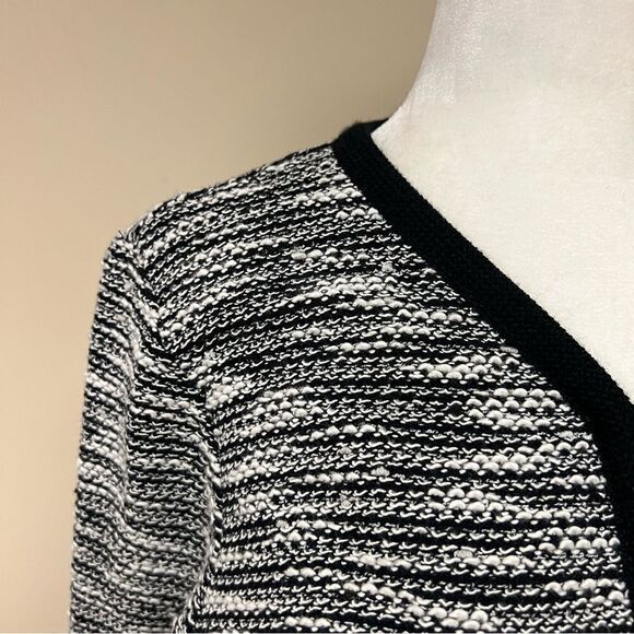 J Crew boucle black and white cardigan Size Sm - Picture 2 of 9